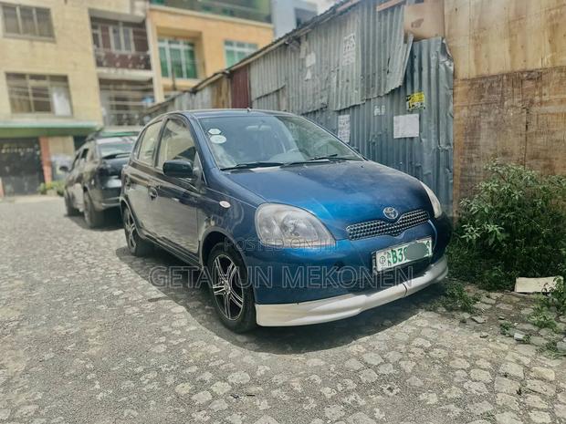 Toyota Yaris 2020 Blue