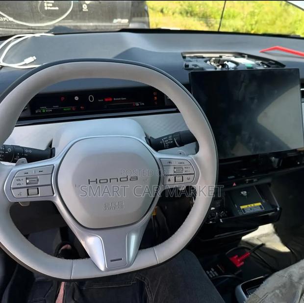 Honda e:NS2 68.8 kWh FWD 2025 Blue