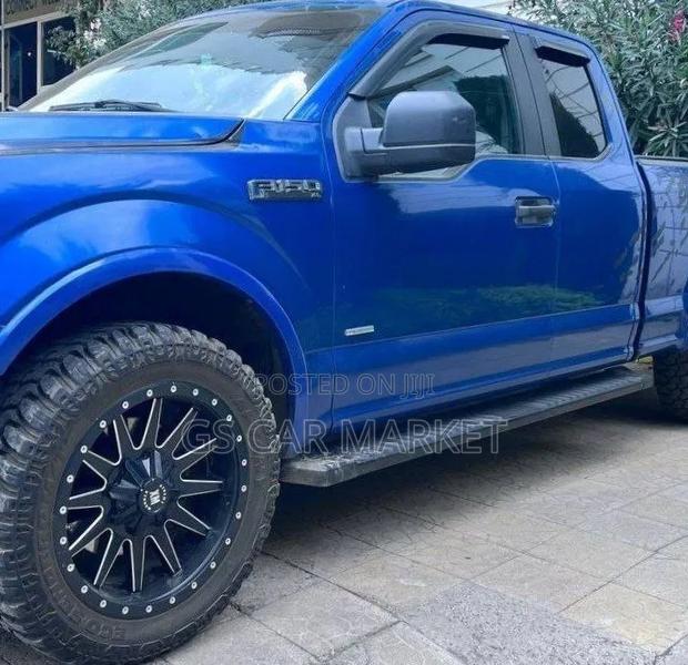 Ford F-150 2018 Blue