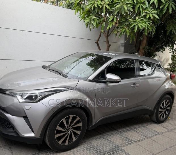 Toyota C-HR 2017 Gray