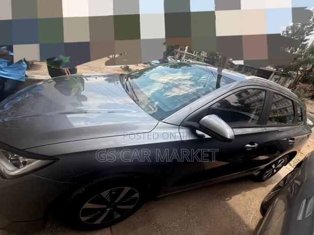 BYD E2 43 kWh 94 hp FWD 2025 Gray