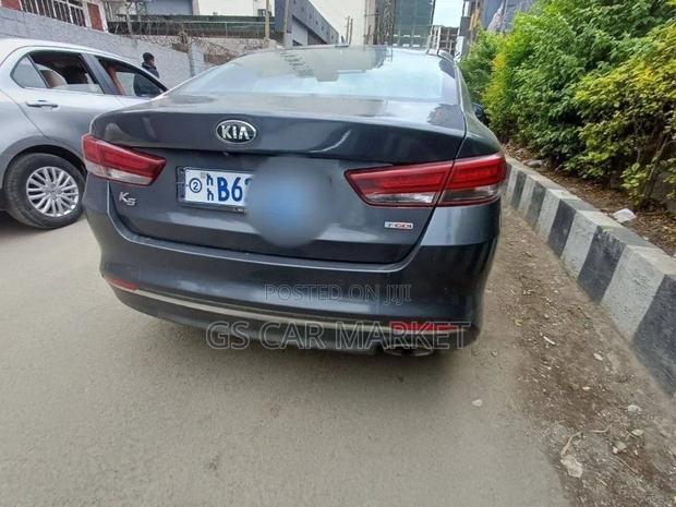 Kia K5 2016 Gray