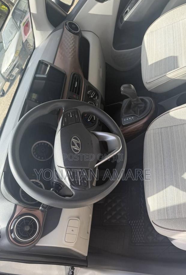 Hyundai I10 2023 Silver