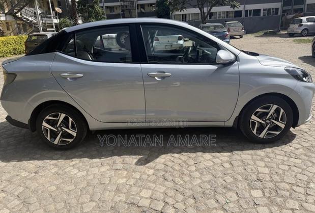 Hyundai I10 2023 Silver