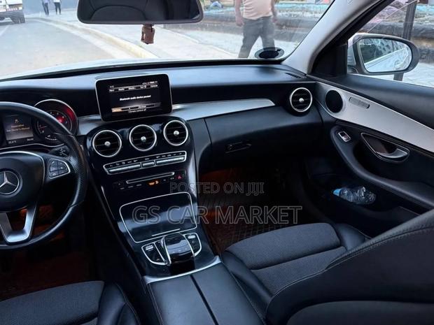 Mercedes-Benz C180 2015 Gray