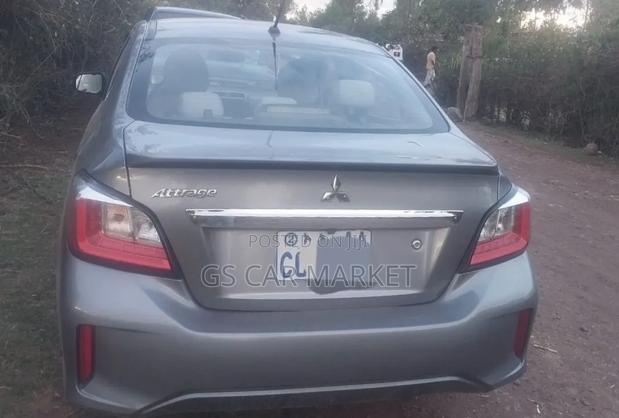 Mitsubishi Attrage 2022 Gray