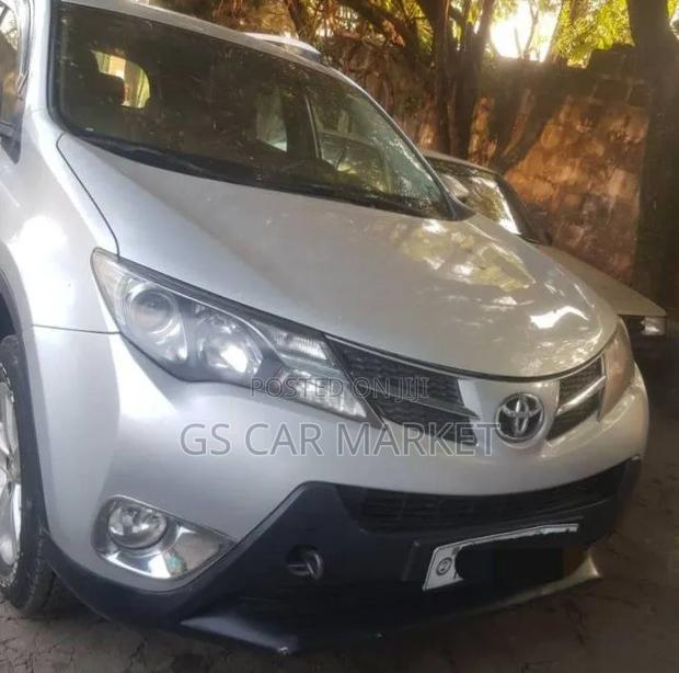 Toyota RAV4 2013 Silver