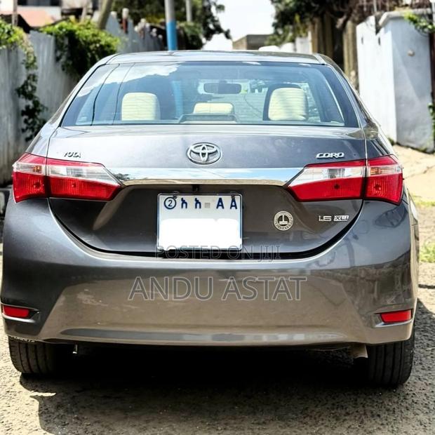 Toyota Corolla 2016 Gray