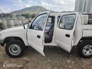 Toyota Hilux 2000 White for sale