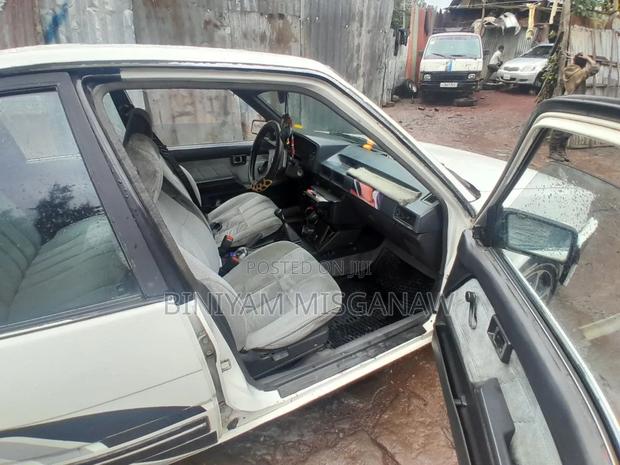 Toyota Corolla 1987 White