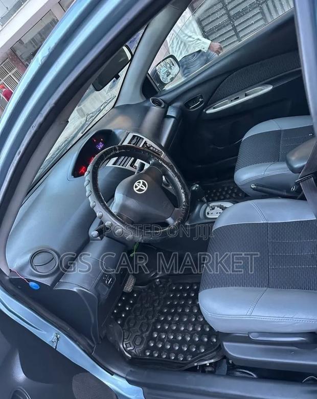 Toyota Yaris 2008 Blue