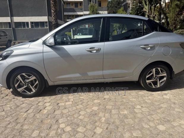 Hyundai I10 2022 Gray