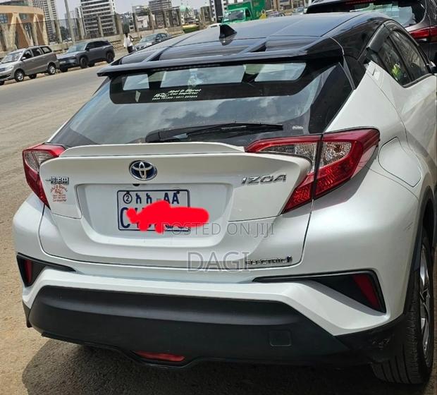 Toyota C-HR Limited 2022 White