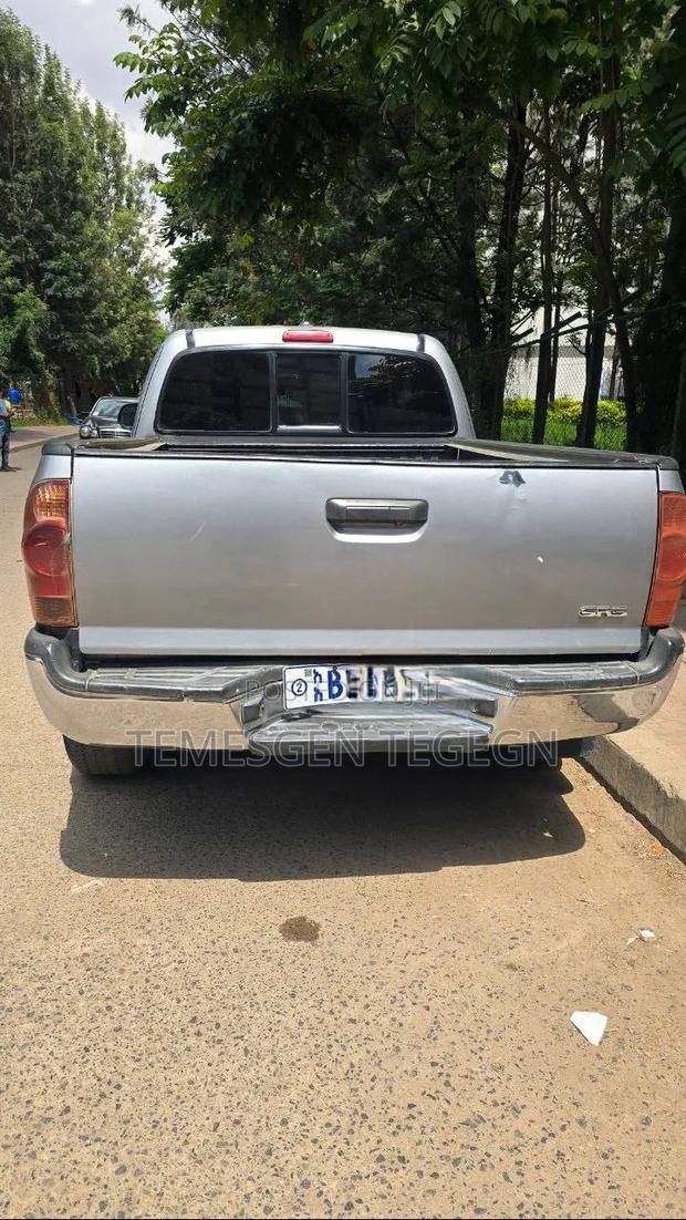 Toyota Tacoma 2013 Silver