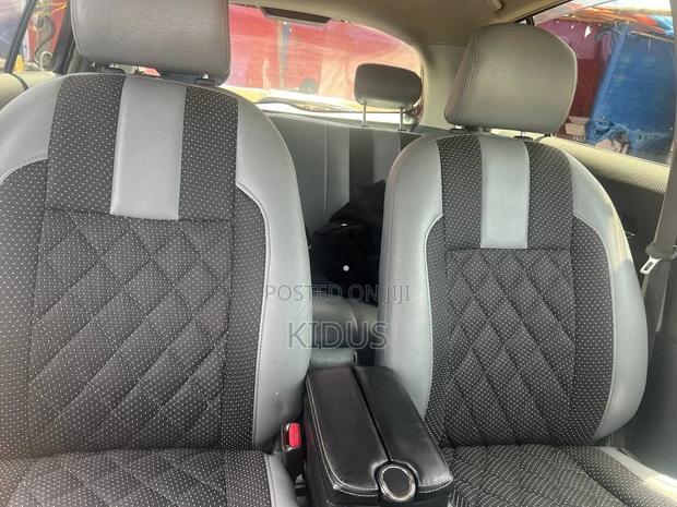 Toyota Yaris 2011 Burgundy