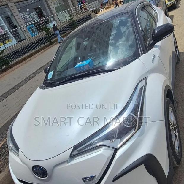 Toyota C-HR 2022 White
