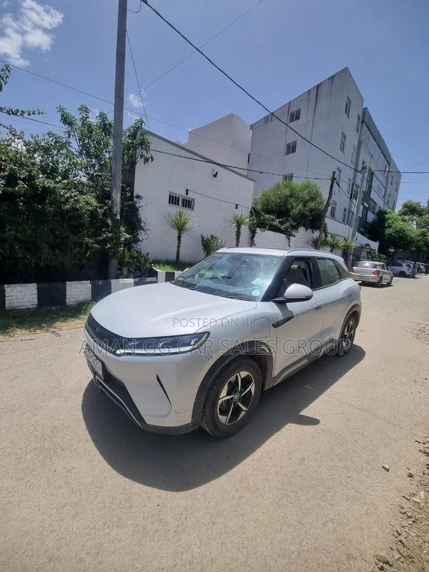 BYD Yuan Up 2024 Silver