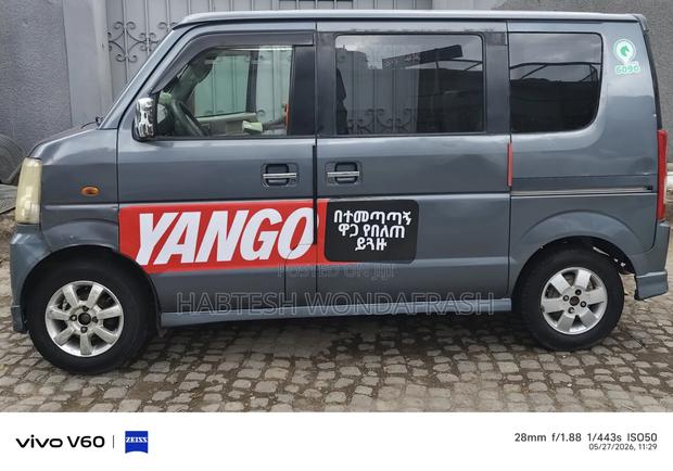 Suzuki Every Wagon 2012 Matt Black
