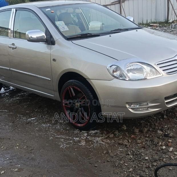 Toyota Corolla 2003 Gold