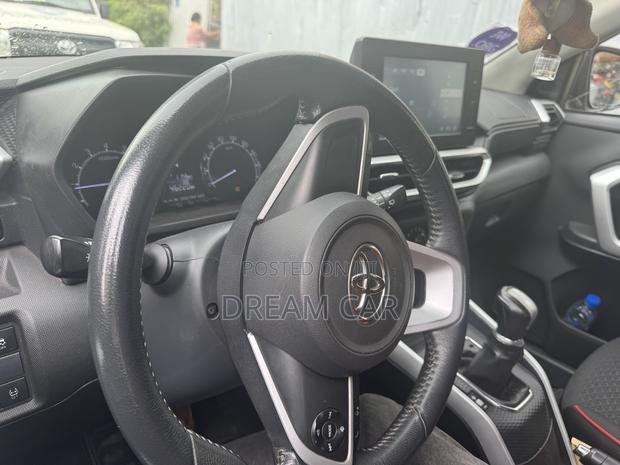 Toyota Raize 2021 Black