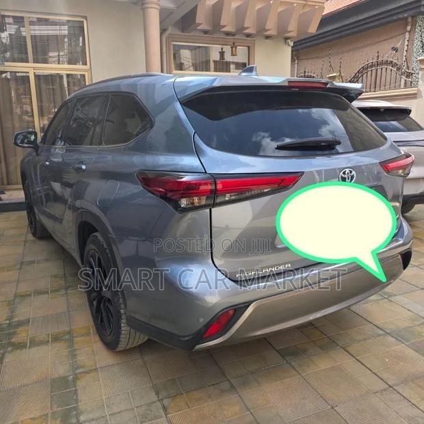 New Toyota Highlander 2023 Blue