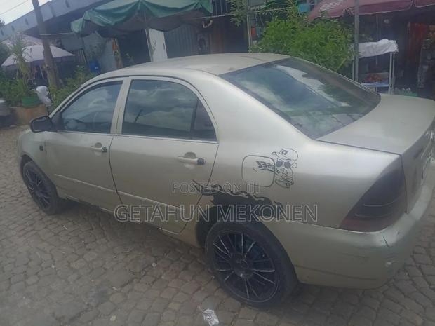 Toyota Corolla 2003 Gold