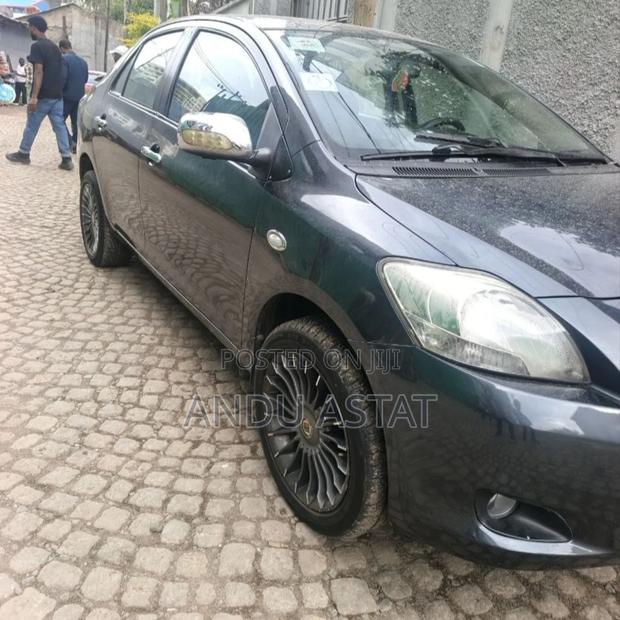 Toyota Yaris 1.3 VVT-i Automatic 2008 Gray