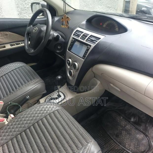 Toyota Yaris 1.3 VVT-i Automatic 2008 Gray