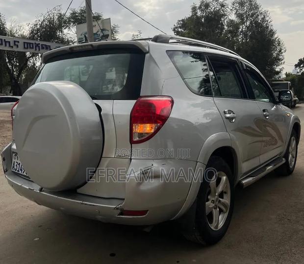 Toyota RAV4 2008 Silver