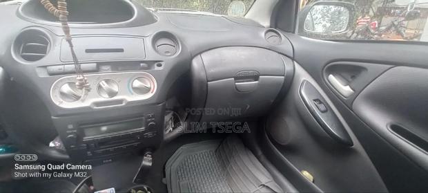 Toyota Vitz 2004 Green