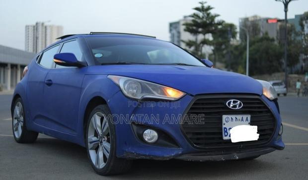 Hyundai Veloster Automatic 2012 Blue