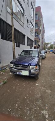 Toyota Hilux 2002 Purple for sale