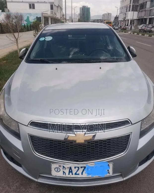 Chevrolet Cruze 2012 Silver