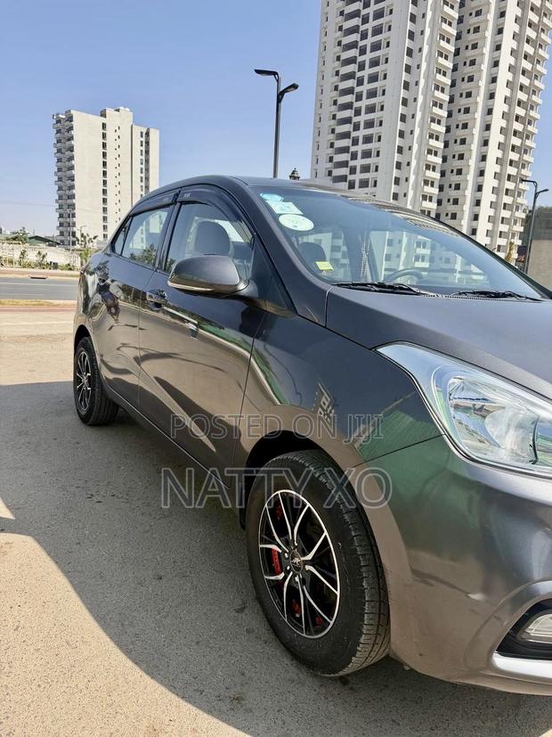 Hyundai I10 2021 Gray