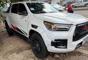 Toyota Hilux 2023 White for sale