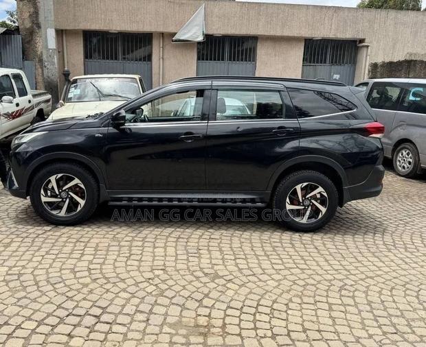 Toyota Rush 2022 Black
