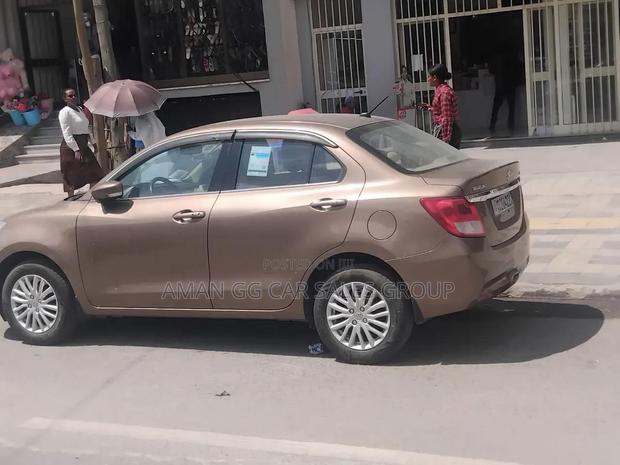 Suzuki Dzire 2022 Gold