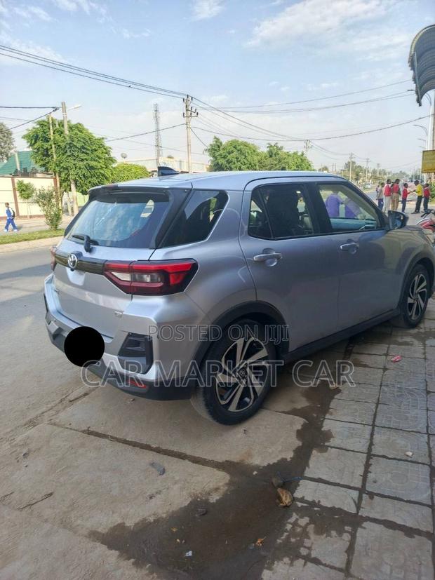 Toyota Raize 1.0 AWD 2022 Silver