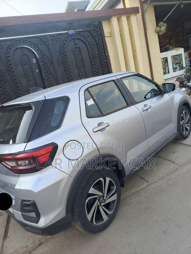 Toyota Raize 1.0 AWD 2022 Silver