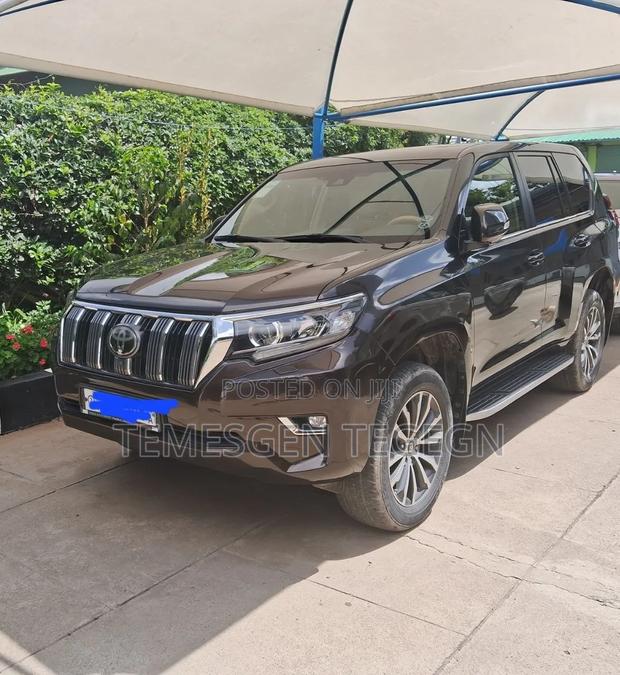 Toyota Land Cruiser Prado 2019 Black