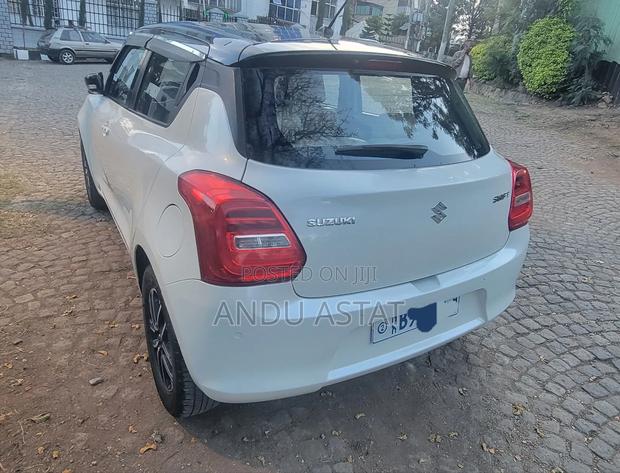 Suzuki Swift Sport 2021 White