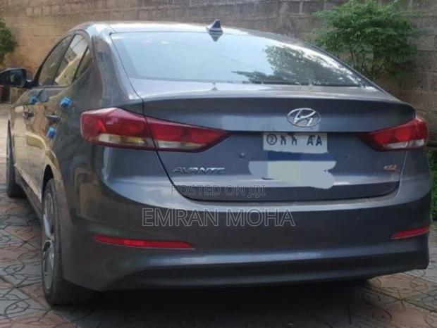Hyundai Avante 2016 Gray