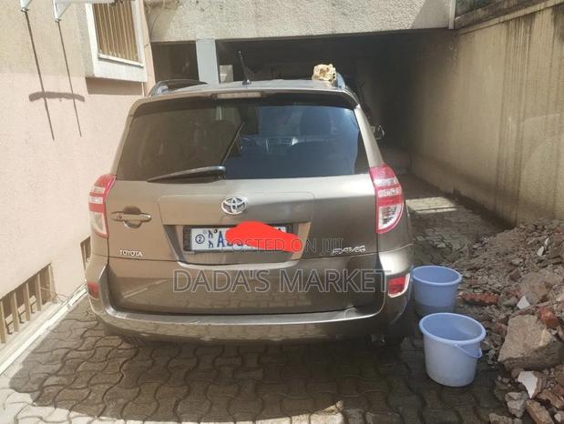 Toyota RAV4 2013 Gray