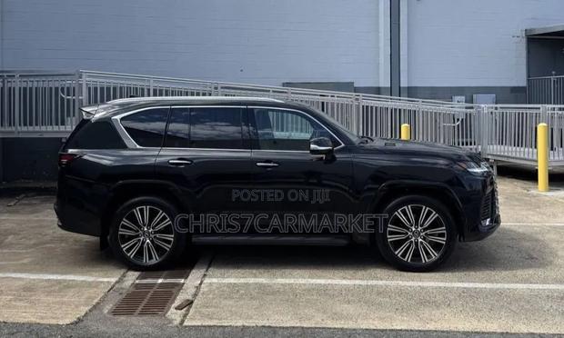New Lexus LX 700h 2025 Black