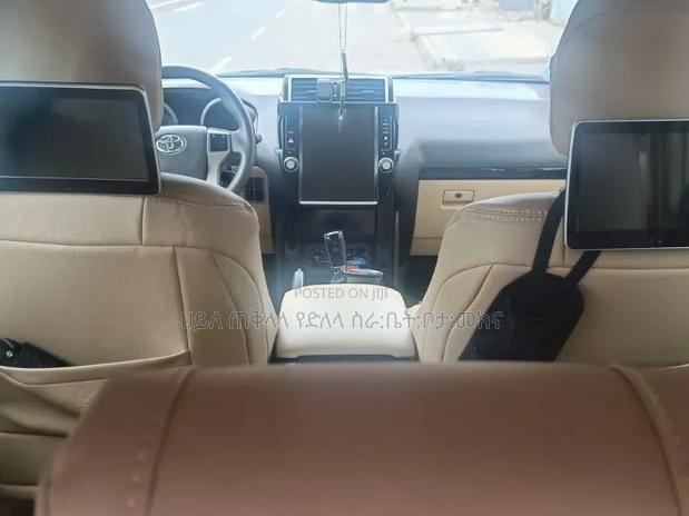 Toyota Land Cruiser Prado 2014 Off white