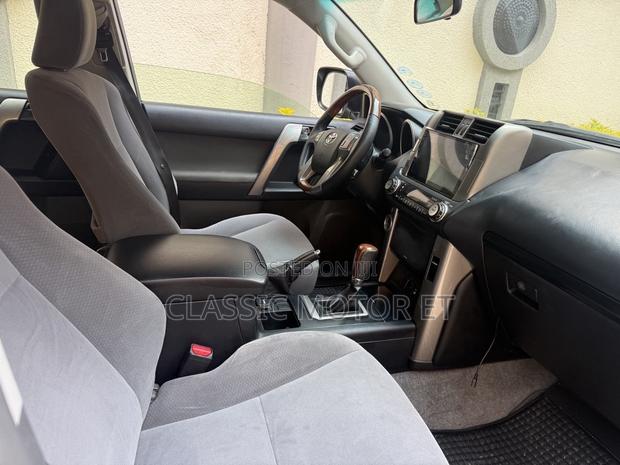 Toyota Land Cruiser Prado 3.0 TD 2012 Silver