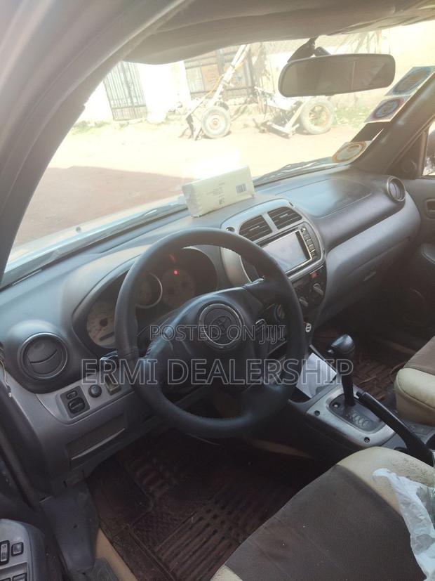 Toyota RAV4 2001 Silver