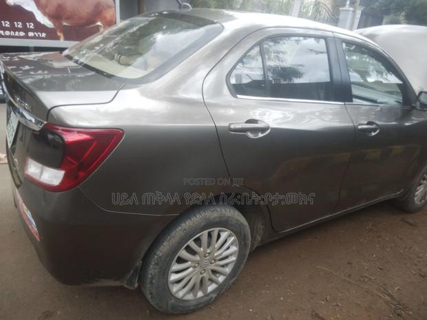 Suzuki Dzire 2023 Gray