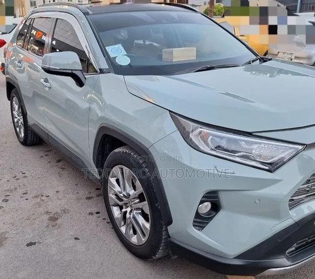 Toyota RAV4 2023 Green