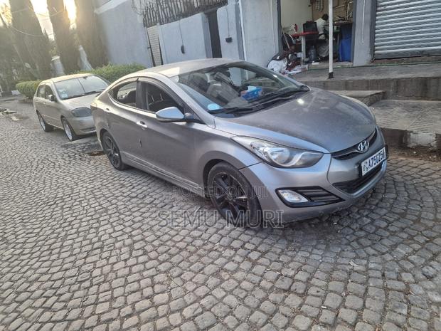 Hyundai Avante 2012 Silver